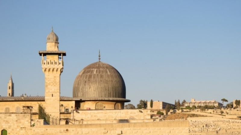 Десетки ранени при нови сблъсъци в Стария град на Ерусалим