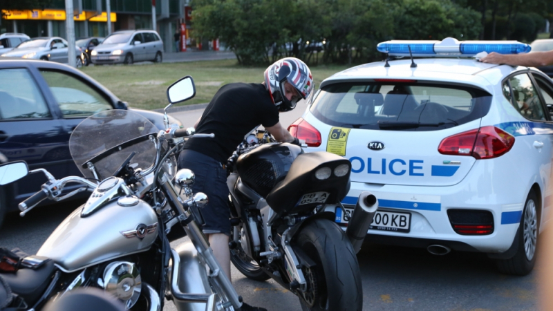 Моторист не спря на стоп палка във Велико Търново и съжали жестоко
