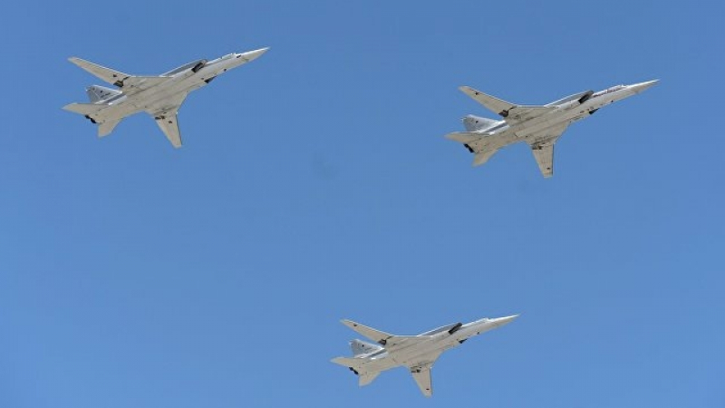 Екшън над Черно море: Руски стратегически бомбардировачи Ту-22 летят в посока България, британски изтребител "Тайфун" ги пресрещна 