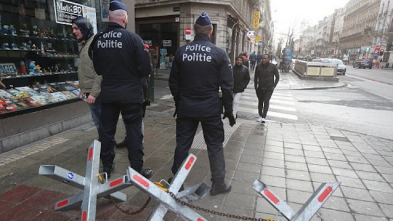 Паника в Брюксел! Тече евакуация на съда