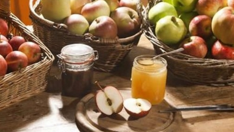 Магически дни на август: Дните, в които трябва да ядем мед и ябълки, ще бъдат щастливи! Къде да поставим босилек, за да привлечем пари!