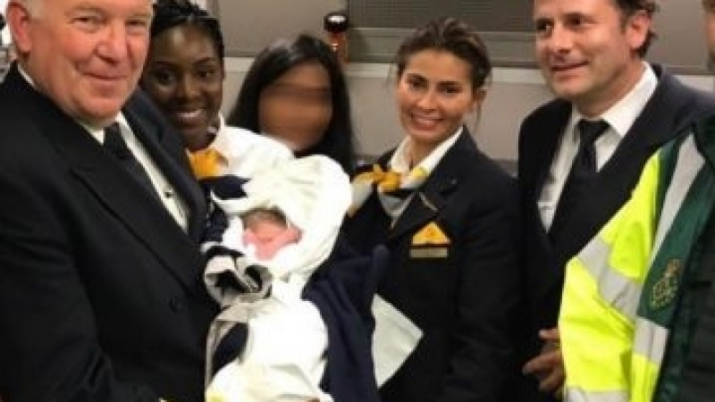 Гореща новина за бебето Ники, родено в самолет по време на полет с "Луфтханза"!