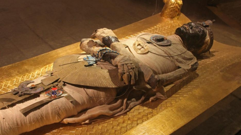 Зловещо! Египетски мумии носели протези на...