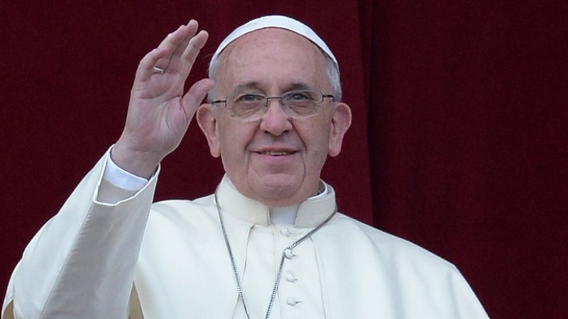 Само 7 жени имат правото да са в бяло пред папата, ето кои са те...  (СНИМКИ)