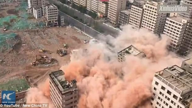 Зрелищно ВИДЕО: В Китай взривиха цял град от небостъргачи за 20 секунди (ВИДЕО)