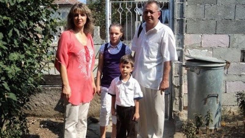 Драма във Варна! Болен от рак баща остава на улицата с децата си след имотна измама 
