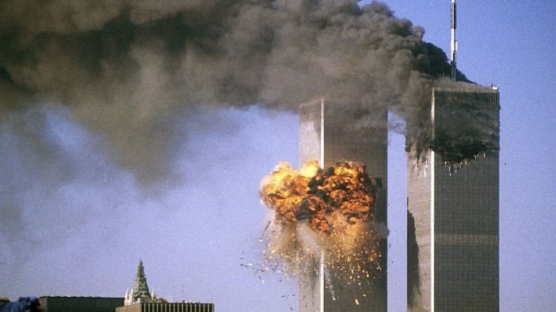  „Събуди се, Америка“: Калифорния осъмна със зловещи листовки за 11 септември СНИМКА