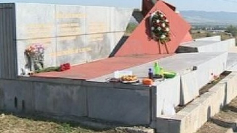 11 август - една от най-черните дати в новата ни история! 14-те живи факли на Околовръстното пред погледа на Иво Карамански