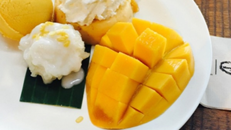 Истински балсам за душата в летните жеги - Сладолед от манго (ВИДЕО)