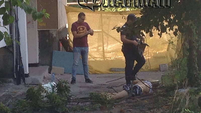 Мистериозна смърт разтърси Бургас: Труп на младеж лежи в градинка (СНИМКИ 18+)