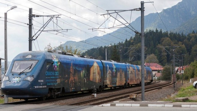 Драма в  Румъния! Влак прегази бременна жена и трите й деца 