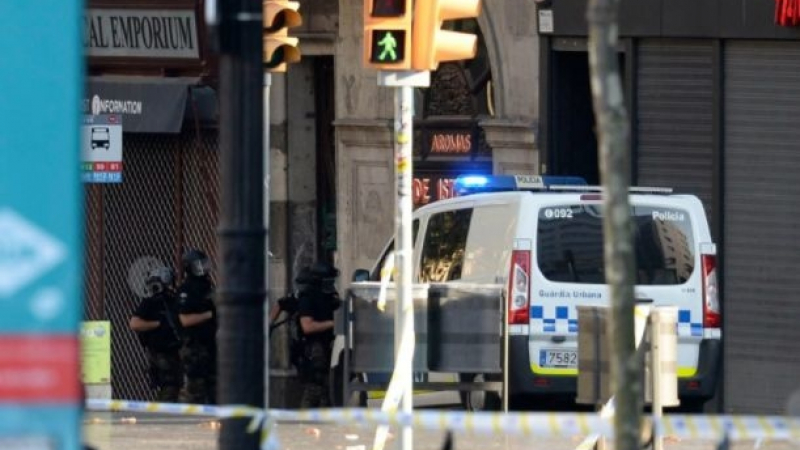 Млада гъркиня и двете й деца са в тежко състояние след атаката в Барселона 