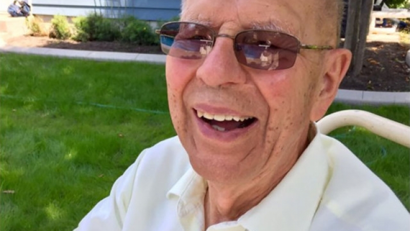 94-годишен дядо загуби своята любима след битка с рака, но това, което направи после, ще ви разтрепери (СНИМКИ/ВИДЕО)