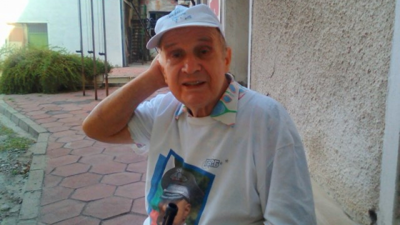 Агресия: Заради тениска с лика на Борисов пловдивчанин побесня и преби със стол 79-годишен пенсионер
