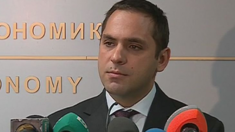 От последните минути! Министър Караниколов попари всички провокации за "ЕMKO"!