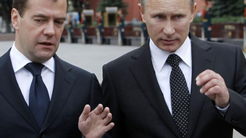 "Петербургска политика": Медведев, Собянин, Шойгу... Кой ще е следващият президент на Русия?