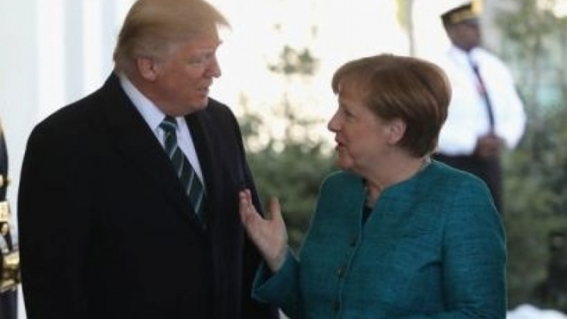 "Уолстрийт джърнъл" гръмна: Тръмп към Меркел на първата им среща във Вашингтон: Дължите ми $1 трилион!