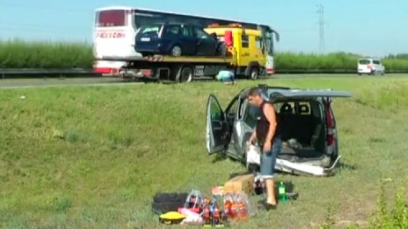 Страшна катастрофа с български автомобил в Унгария, има най-малко петима пострадали