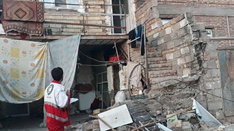 Кошмар в Иран след силно земетресение (СНИМКИ)