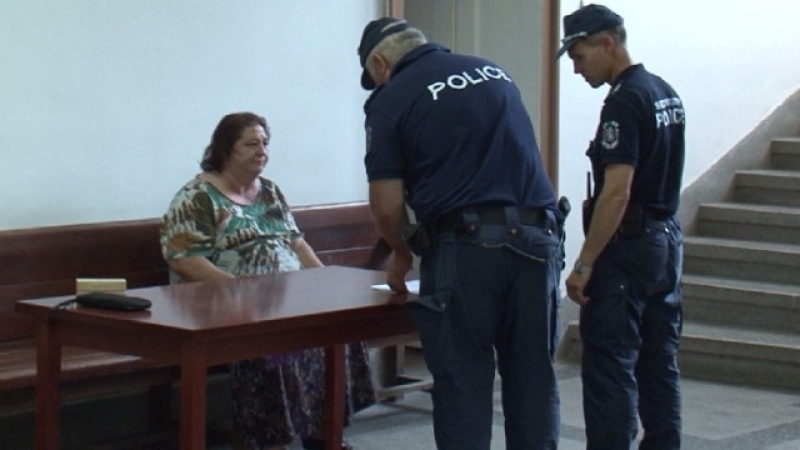 Подивялата ромка, ударила медицинска сестра в Горна Оряховица, се размина с условна присъда 