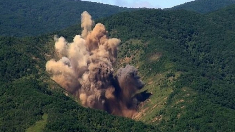 Важните неща, които трябва да знаем за изстреляната от Северна Корея балистична ракета