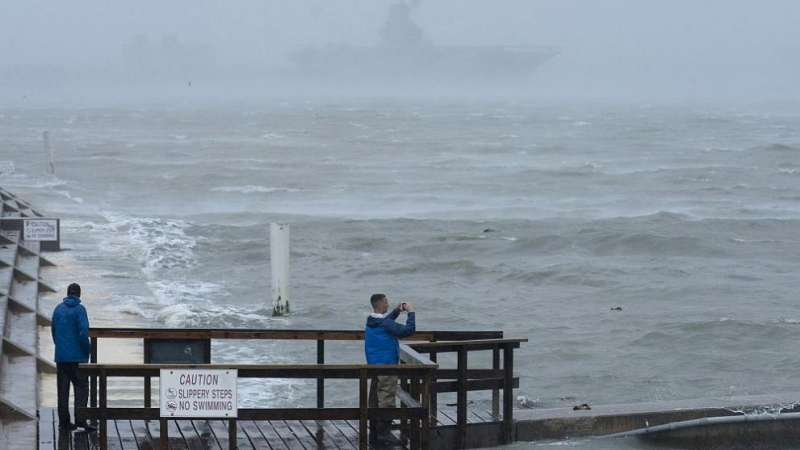 Поне 25 души са загинали по време на урагана "Харви"