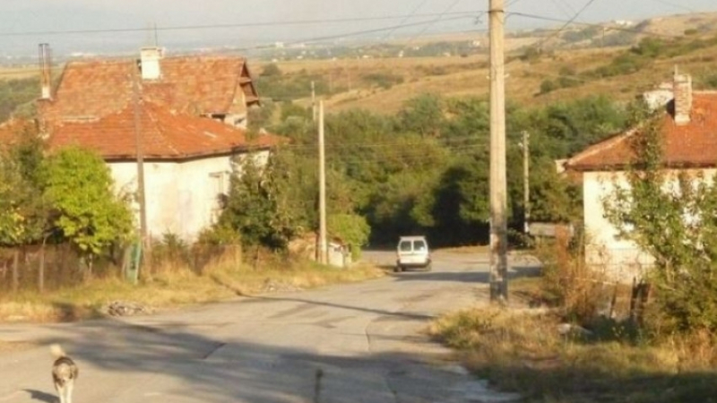 Чужденците – спасителите на българските села