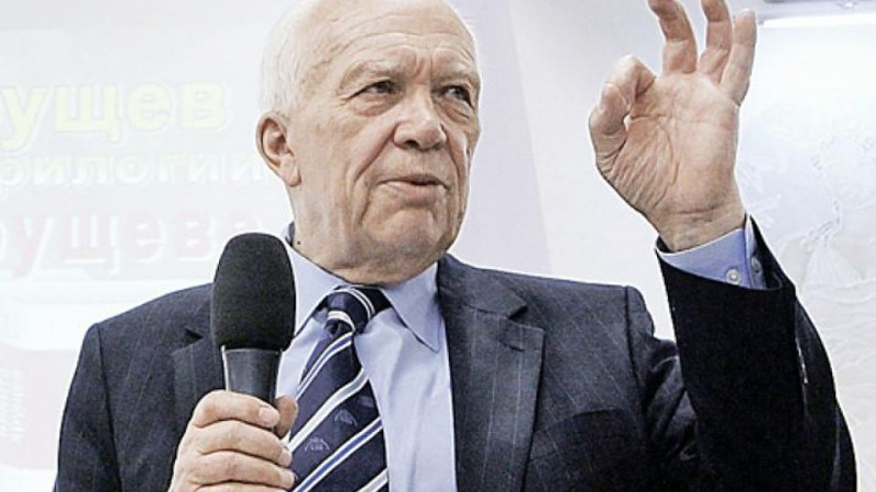 Синът на Хрушчов разказа защо баща му е подарил Крим на Украйна