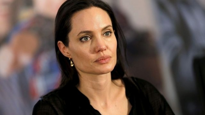 Анджелина Джоли разказа как преживява развода с Брад Пит и призна от какво страда най-много
