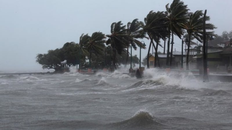 Ураганът „Ирма“ се движи към Флорида