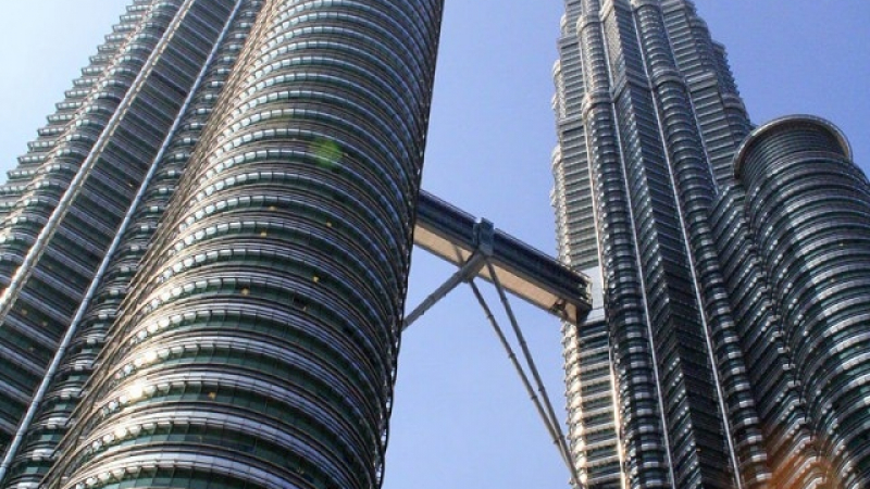 14 небостъргача, които изглеждат като от бъдещето (СНИМКИ)