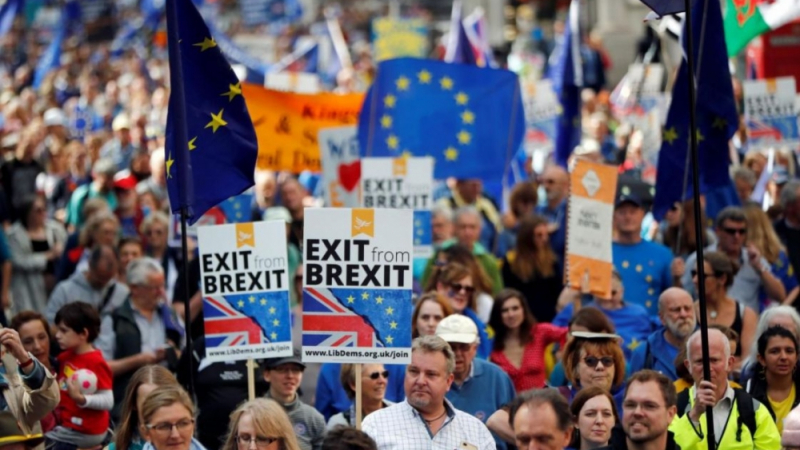 Хиляди британци казаха "не" на Брекзит (СНИМКИ/ВИДЕО)