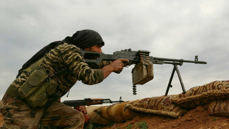 Сирийски войски и ССД в надпревара за превземането на Абукемал