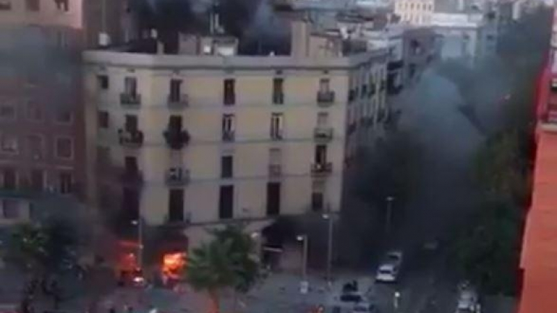 Взрив в Барселона, най-малко 20 души са пострадали (СНИМКИ/ВИДЕО)