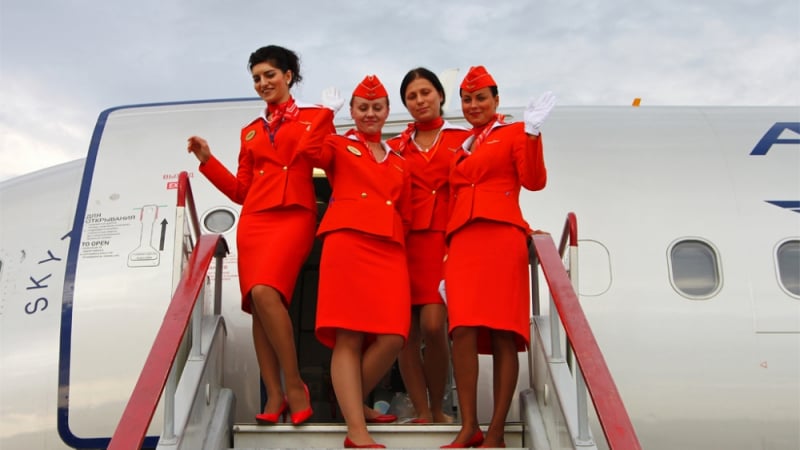 Руски стюардеси с големи гърди ликуват! Евгения и Ирина осъдиха "Аерофлот" (СНИМКИ/ВИДЕО)