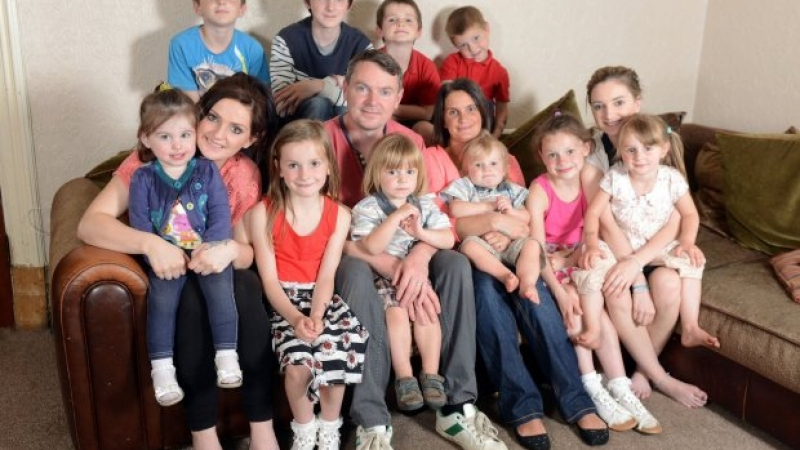 Английско семейство се сдоби с двадесетото си бебе