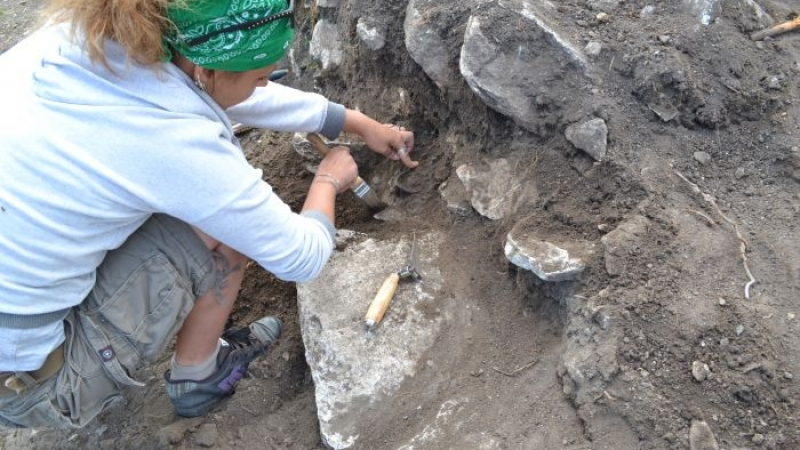 Уникални находки на близо 10 века откриха в крепостта "Лютица" (СНИМКИ)