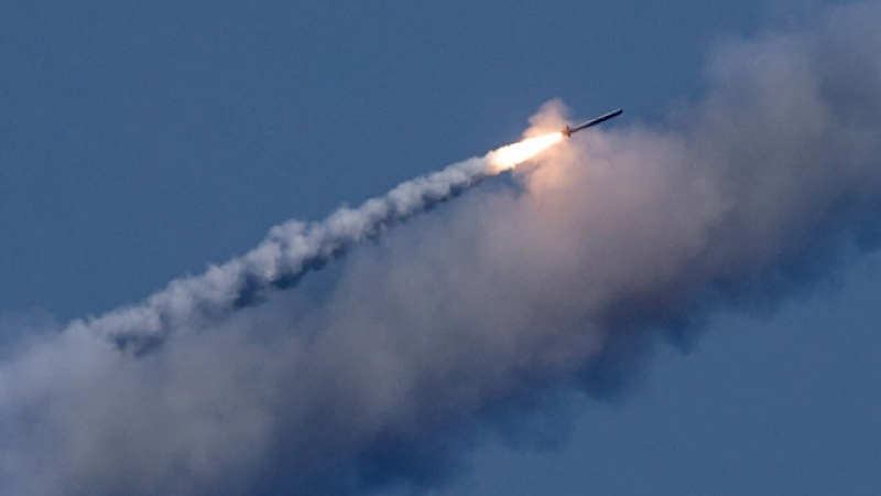 Операция "Възмездие-2": Подводницата "Великий Новгород" удари с крилати ракети джихадистите, които стреляха по руски бойци в Сирия (ВИДЕО)