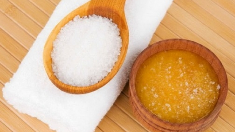Мед и хималайска сол: Магическа смес, която ще ви помогне!