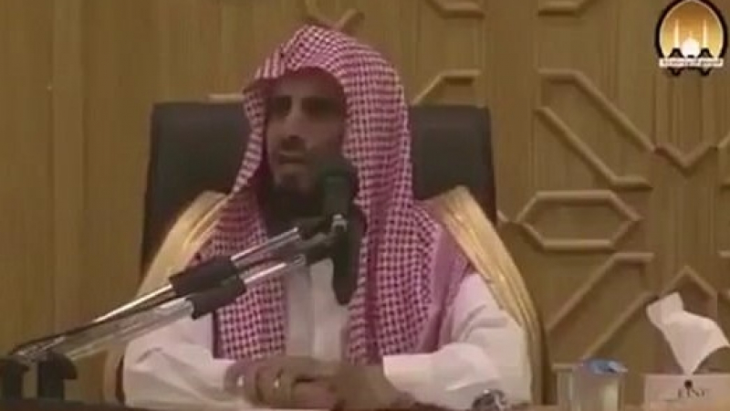 Саудитски духовник със скандално твърдение: Мозъкът на жените се смалява с три четвърти, когато отиват на шопинг (ВИДЕО)