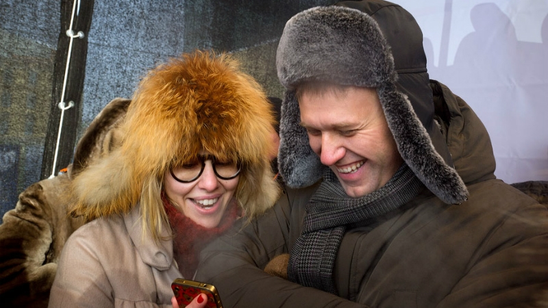 Опозиционерите Ксения Собчак и Алексей Навални се изпокараха жестоко