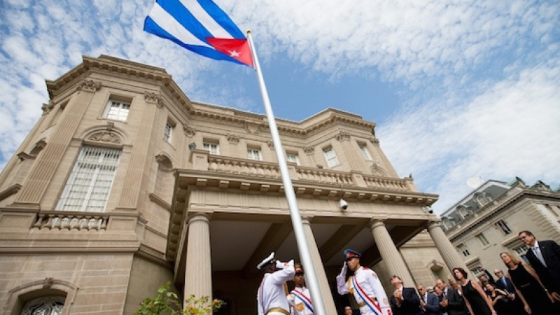 Задава ли се нов конфликт? Америка евакуира извънредно посолството си в Куба