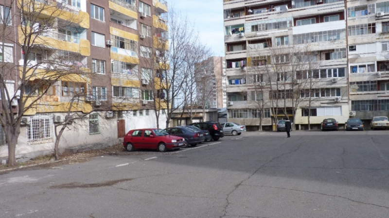 Дългове вадят имоти на безценица в Бургас: Апартамент в „Меден рудник” за 17 хил. лева, етаж от къща във Ветрен – 32 хил.лева