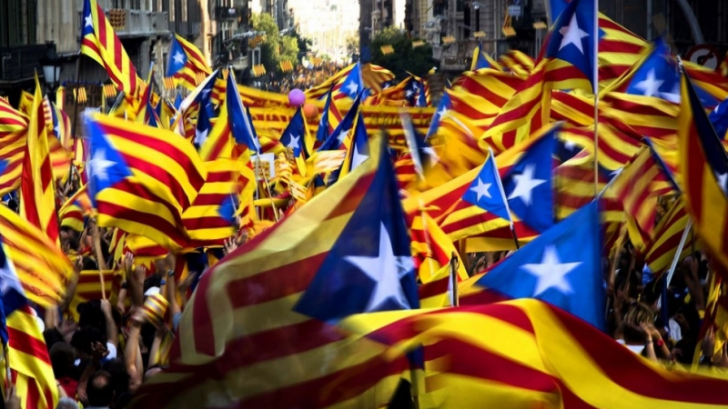 Reuters: Испанските власти закриха повечето избирателни секции в Каталония