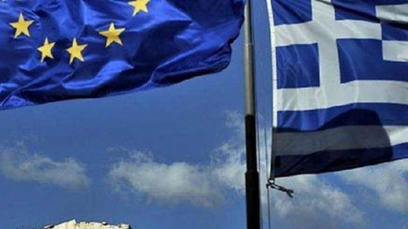 Гърция с жесток удар за близо 1000 наши пенсионери!
