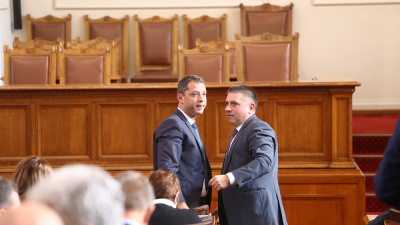 Депутатите приеха важни законодателни промени, които касаят и сделката за ЧЕЗ