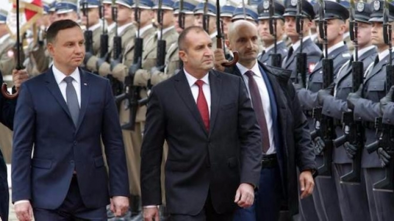 Президентът Радев от Варшава: Санкциите срещу Русия трябва да паднат (СНИМКИ)
