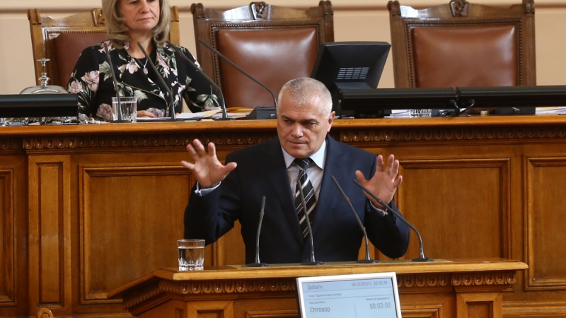 Силовият министър със зловещ сценарий за това какъв атентат може да се случи в България