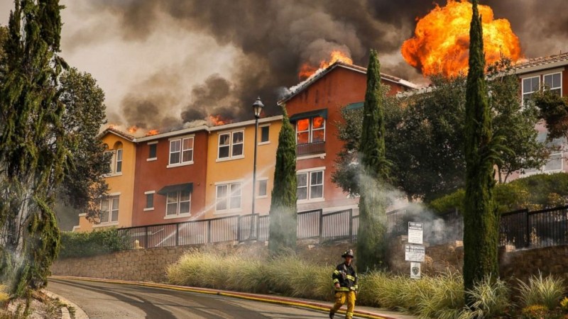 Ужасът в Калифорния е като след изригване на вулкан: 23 трупа, всичко е само пепел! (СНИМКИ/ВИДЕО) 