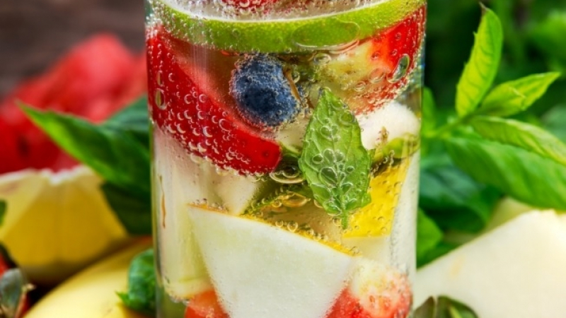 Пийвайте повече плодова вода - върши чудеса с тялото ви